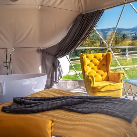Mountain Glamp & Jacuzzi زاكوباني
