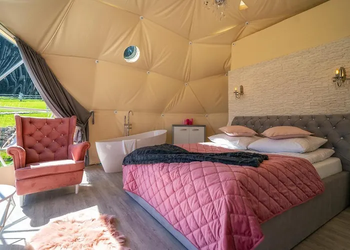 Luxury tent Mountain Glamp & Jacuzzi