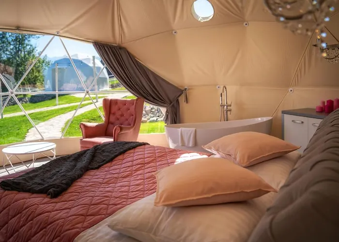 Mountain Glamp & Jacuzzi Luxury tent