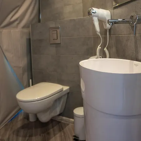 Mountain Glamp & Jacuzzi خيمة فخمة