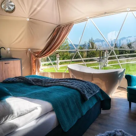 Mountain Glamp & Jacuzzi زاكوباني