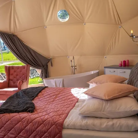 Mountain Glamp & Jacuzzi * Zakopane