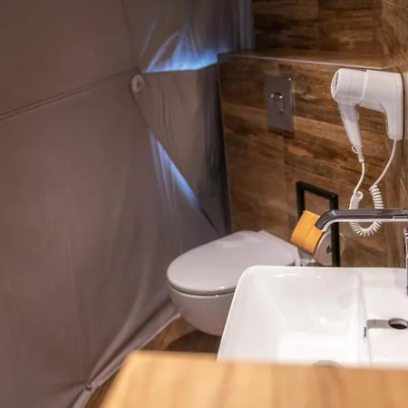 Mountain Glamp & Jacuzzi * زاكوباني