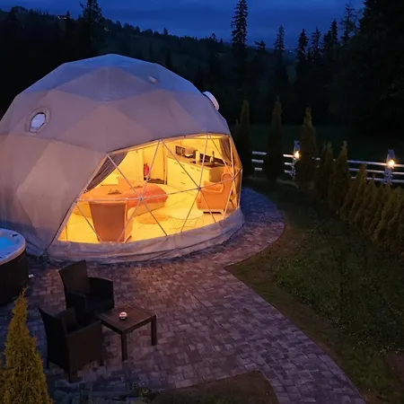 ラグジュアリーテント Mountain Glamp & Jacuzzi ザコパネ