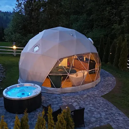 Mountain Glamp & Jacuzzi ラグジュアリーテント