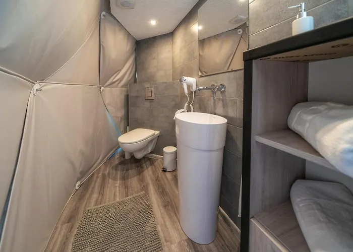 Luksusowy namiot Mountain Glamp & Jacuzzi *