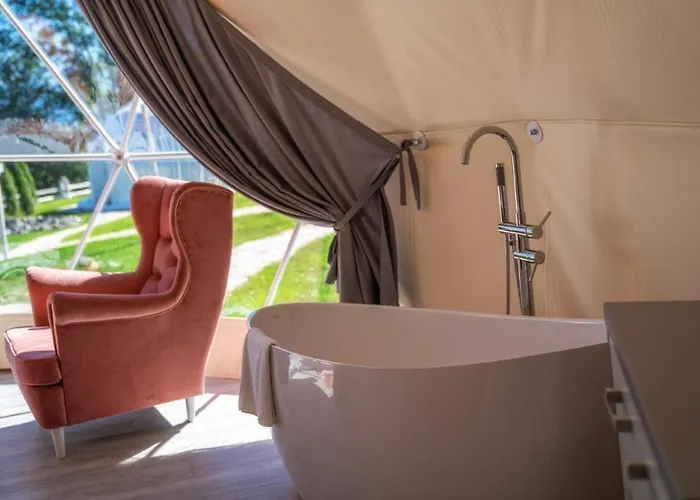 Luksusowy namiot Mountain Glamp & Jacuzzi Zakopane