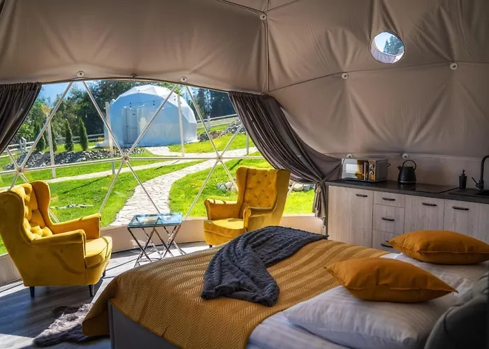 Luksusowy namiot Mountain Glamp & Jacuzzi