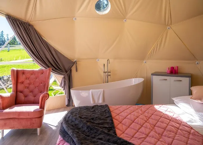 Mountain Glamp & Jacuzzi *